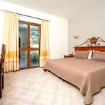 Ξενοδοχείο With Swimming Pool In Just 650 Meters From The Sea *