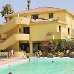 With Swimming Pool In Just 650 Meters From The Sea Hotell