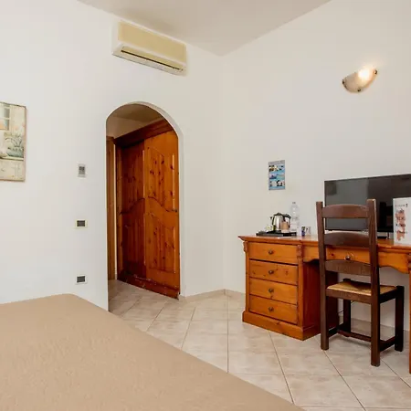 With Swimming Pool In Just 650 Meters From The Sea Arborea