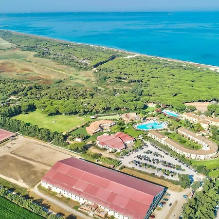With Swimming Pool In Just 650 Meters From The Sea Hotel Arborea