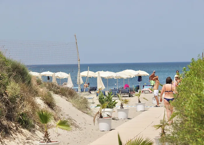 With Swimming Pool In Just 650 Meters From The Sea Otel