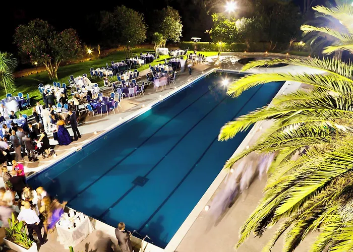 Otel With Swimming Pool In Just 650 Meters From The Sea *