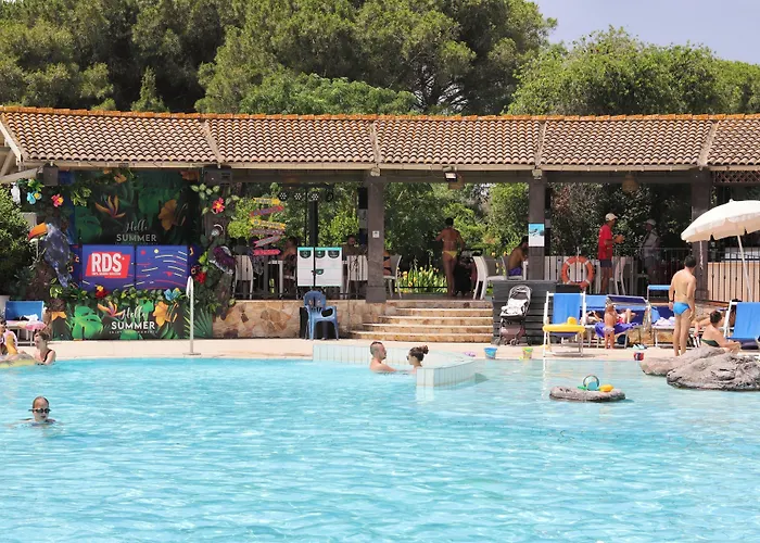 With Swimming Pool In Just 650 Meters From The Sea Hotell Arborea