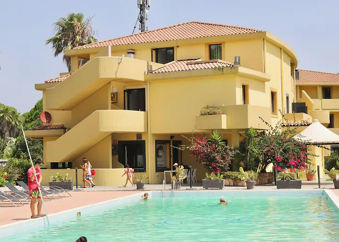 With Swimming Pool In Just 650 Meters From The Sea Otel